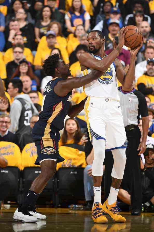 MILANSPORT入口-包含西南欧名将飙泪告别，球迷集体为其送行动情泪目的词条